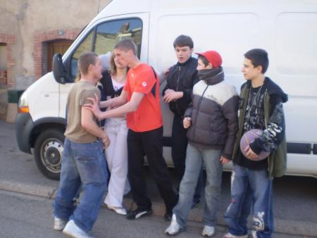 moi dono tony flo yvanna loic et léonie